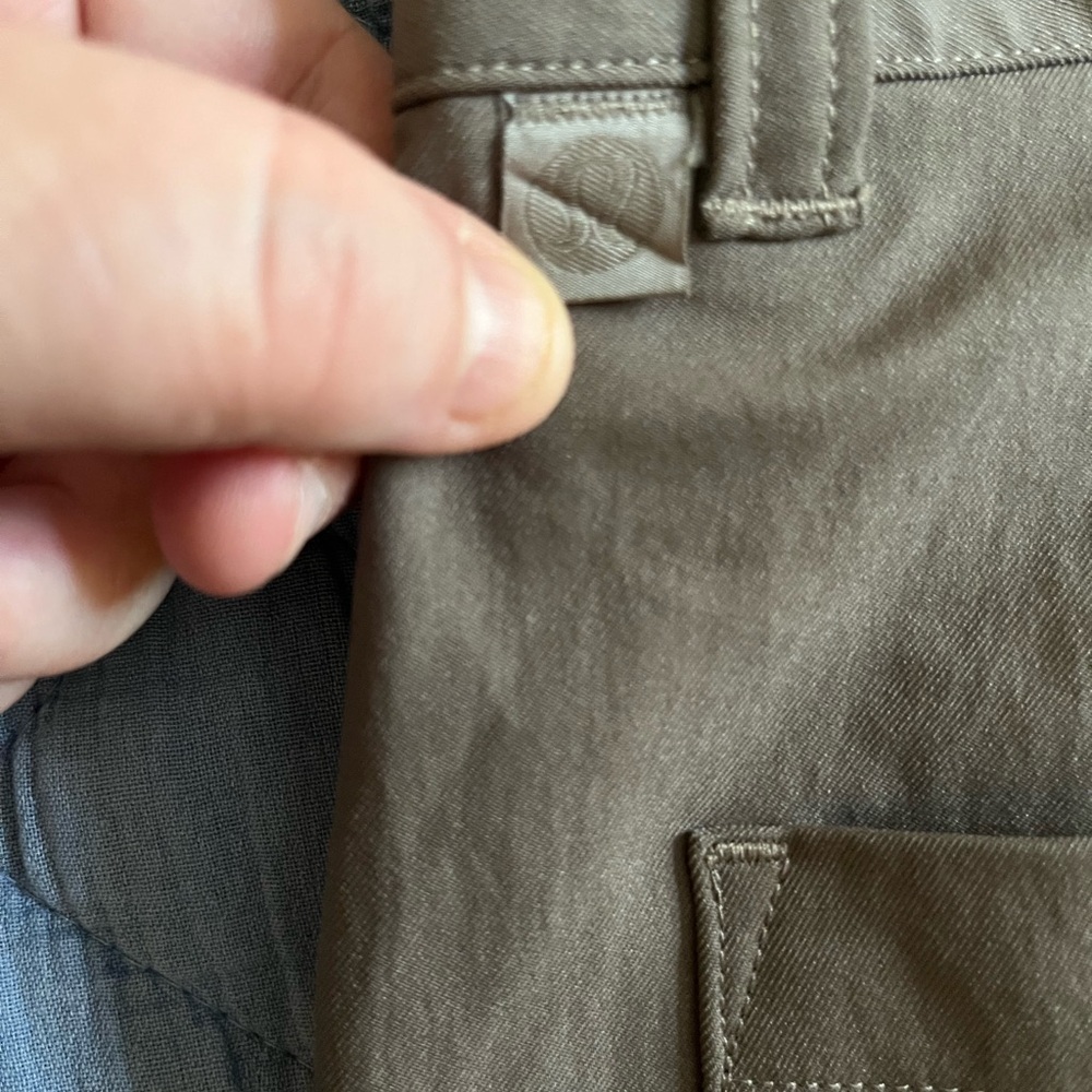 lululemon athletica Men's Khaki Chinos - Picture 2 of 11
